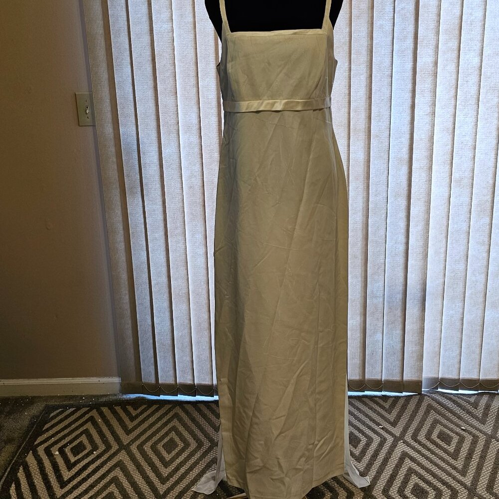 Victoria Jane Simple‎ Elegant White Wedding Dress 12